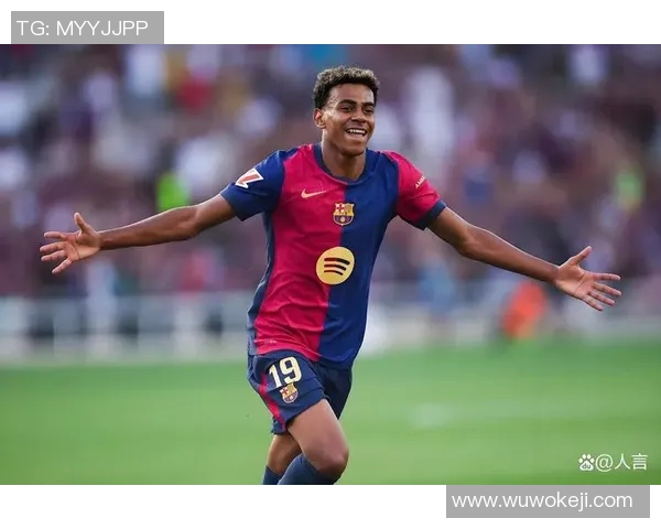 世界足球队三号球星表现解析与未来发展潜力展望