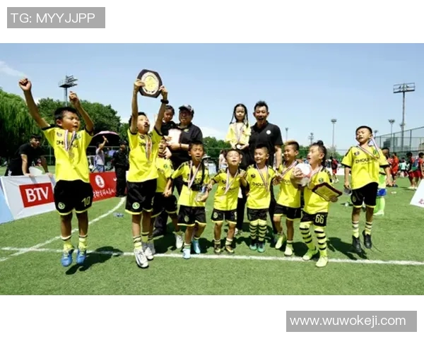 摩洛哥足球球星崛起之路 从天赋少年到世界舞台的闪耀之星